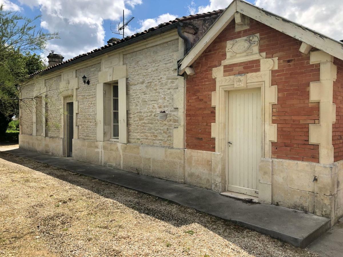 Chez Lysette Villa Mesnac Exterior photo
